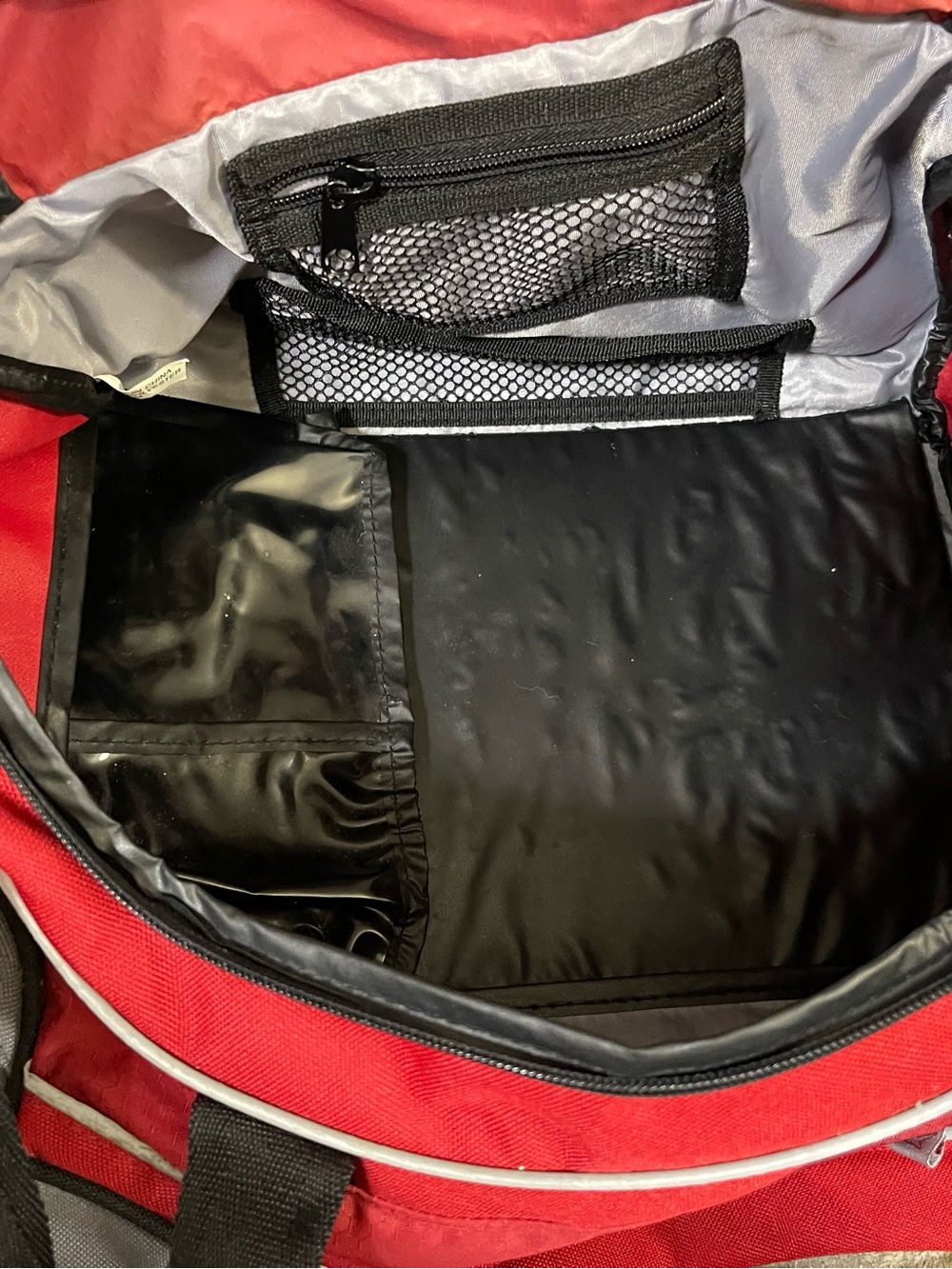 SPEEDO Weekend Duffle Bag - Picture 7 of 10